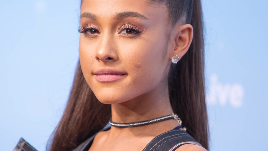 Ariana Grande nie będzie się chwalić nowym tatuażem.