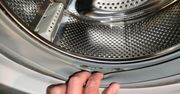 Wrzuć do pustej pralki i włącz program. Wyczyści ją bez Twojej pomocy