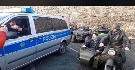 Niemcy. Adolf Hitler rozbawił policjanta. Obaj popełnili duży błąd