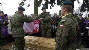 Pogrzeb odbył się zgodnie z ceremoniałem wojskowym