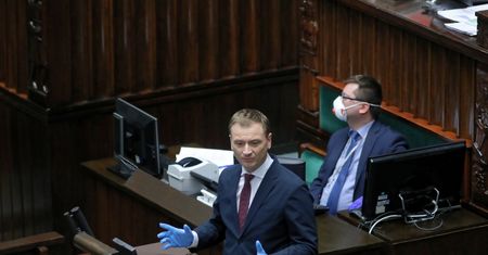 Sejm. Spór pomiędzy Sławomirem Nitrasem a Anną-Marią Żukowską. Razem pokazało nagranie