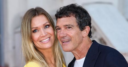 Antonio Banderas tańczy z partnerką na imprezie "Vanity Fair". Jest się czym chwalić!