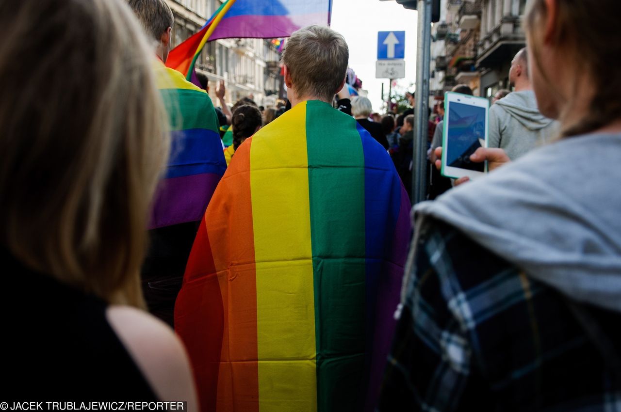 "Homoseksualiści są pedofilami 20 razy częściej". Szokujący baner w Poznaniu