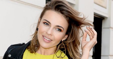 Edyta Herbuś w małej żółtej