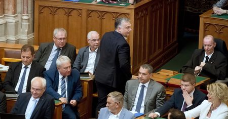 Węgry przyjęły pakiet ustaw "Stop Soros". Przepisy wbrew Komisji Europejskiej