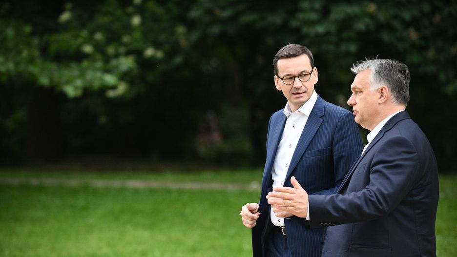 Premierzy Polski i Węgier Mateusz Morawiecki i Viktor Orban podczas majowego spotkania w Warszawie