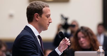 Facebook. Mark Zuckerberg w Izbie Reprezentantów: Staramy się, jak możemy
