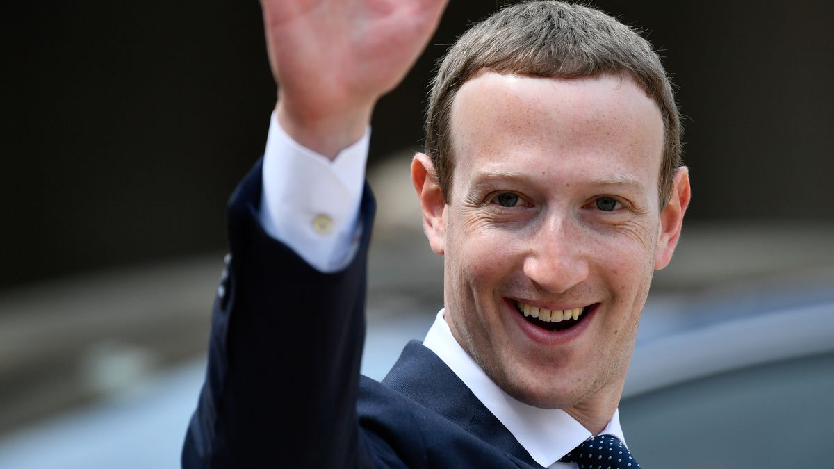 - Facebook tworzy globalną walutę - mówi jeden z ekspertów.