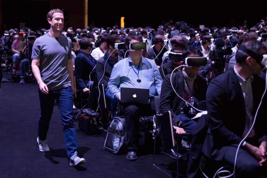 Zuckerberg zdradza, jak działa Messenger 