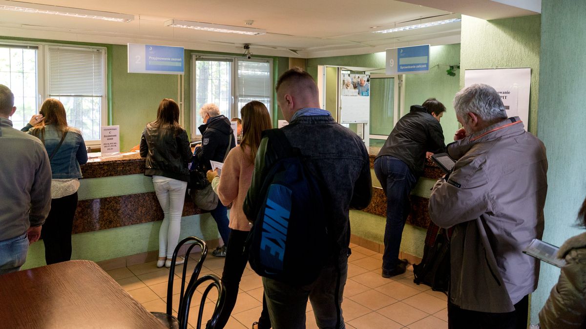 Już dziś coraz więcej spraw możemy załatwić przez internet, ale wciąż jeszcze można ograniczyć listę powodów osobistego stawiennictwa w urzędzie skarbowym 