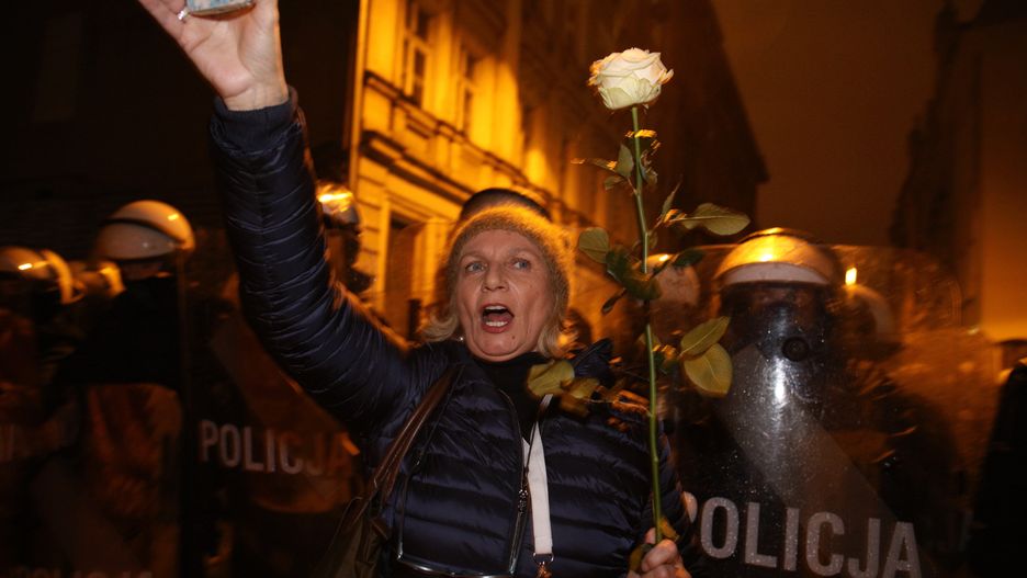 "GW" radzi demonstrantom