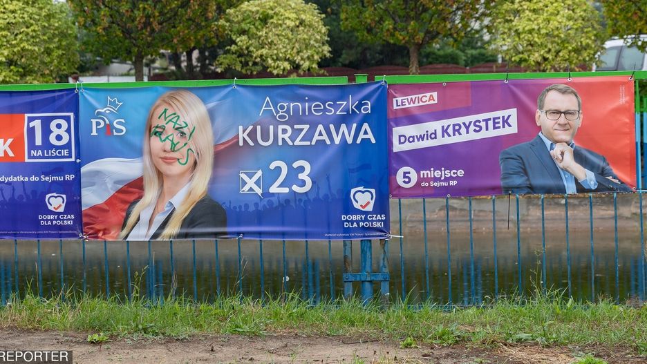 Wybory parlamentarne 2019. Nieznani sprawcy zniszczyli plakaty polityków PiS w Szczecinie