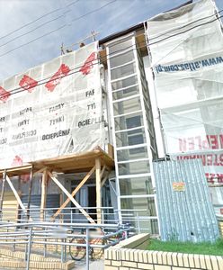 Karczew. W urzędzie miasta zerwała się winda. W środku były dwie osoby