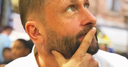 Kamil Durczok ruszył z aplikacją i ogłosił sukces. Liczby i opinie internautów są jednak bezlitosne
