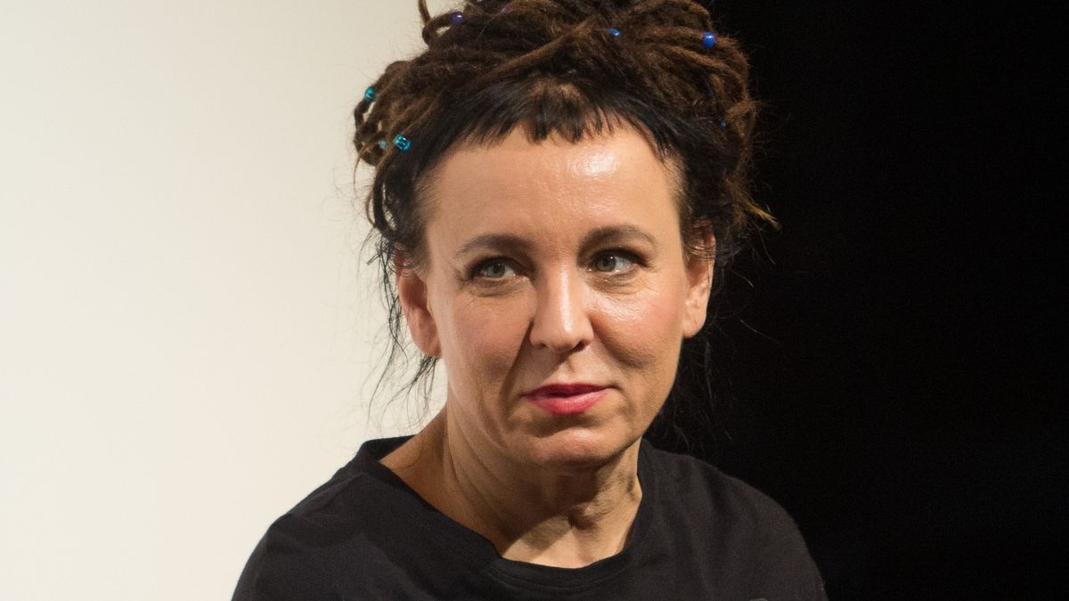 Olga Tokarczuk z literackim Noblem. Wyjaśniamy, dlaczego w zeszłym roku nie przyznano nagrody