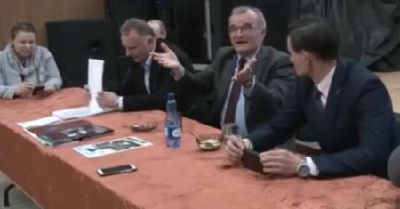 Szubarczyk na spotkaniu wpadł w szał. "Niczego nie żałuję"