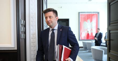 PiS podpisało umowę koalicyjną na Dolnym Śląsku. "Muszę przeprosić pana prezesa za faux pas"