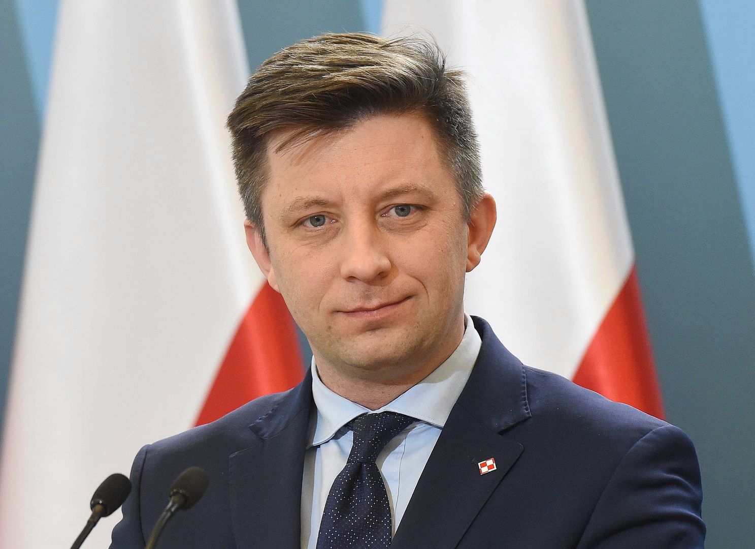 Szef kancelarii premiera Michał Dworczyk przyznał, że każdy minister sam zdecydował o zwrocie nagród