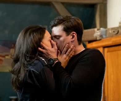 "W rytmie serca" odc. 4 - wybuch namiętności Weroniki i Adama. Żmuda zostanie aresztowany!