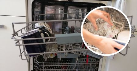 Zmywarka ma funkcję, która pozwala pozbyć się zbierającej w naczyniach wody. Mało kto o niej wie