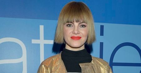 Julia Marcell: Dziwnie być człowiekiem