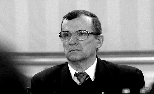 Zmarł Roman Bartoszcze, były poseł i założyciel "Ojcowizny"