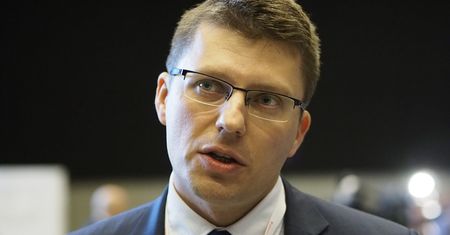 Wiceminister sprawiedliwości: trudno mówić, że to byli policjanci. To byli bandyci w mundurach