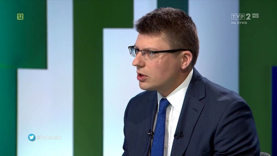 Wiceminister sprawiedliwości Marcin Warchoł w programie "Południk Wildsteina" w TVP 2