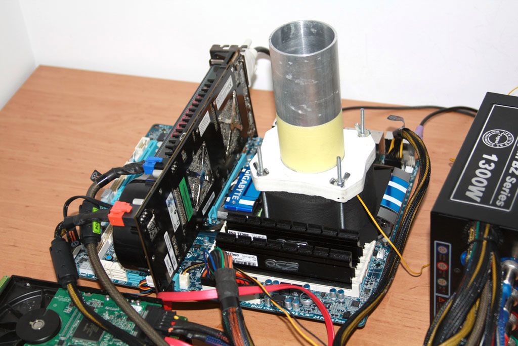 Pierwsze próby podkręcania GIGABYTE GA-P55-UD6