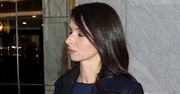Marta Kaczyńska na premierze w teatrze niczym u cioci na imieninach. Agata Duda, mimo że w szarościach, przyćmiła ją swoim strojem