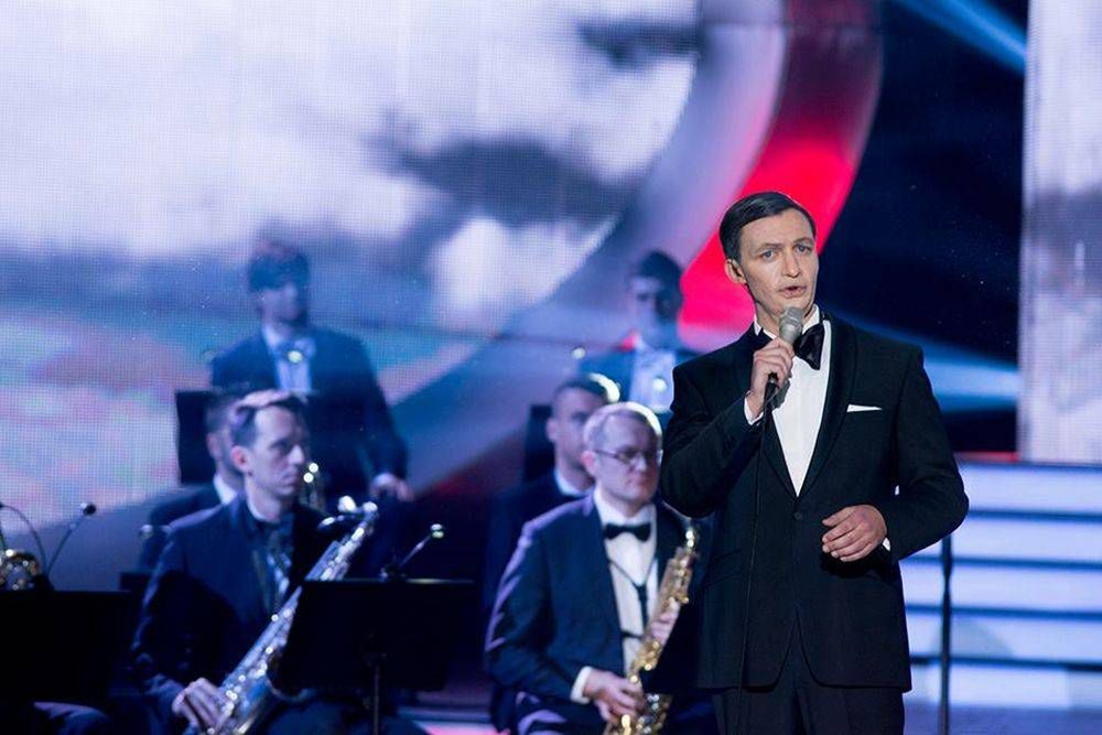 Marcin Przybylski jako sam Frank Sinatra Fot. screen z Polsat