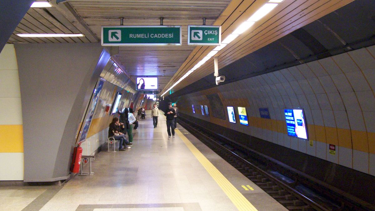 Stacja metra w Stambule