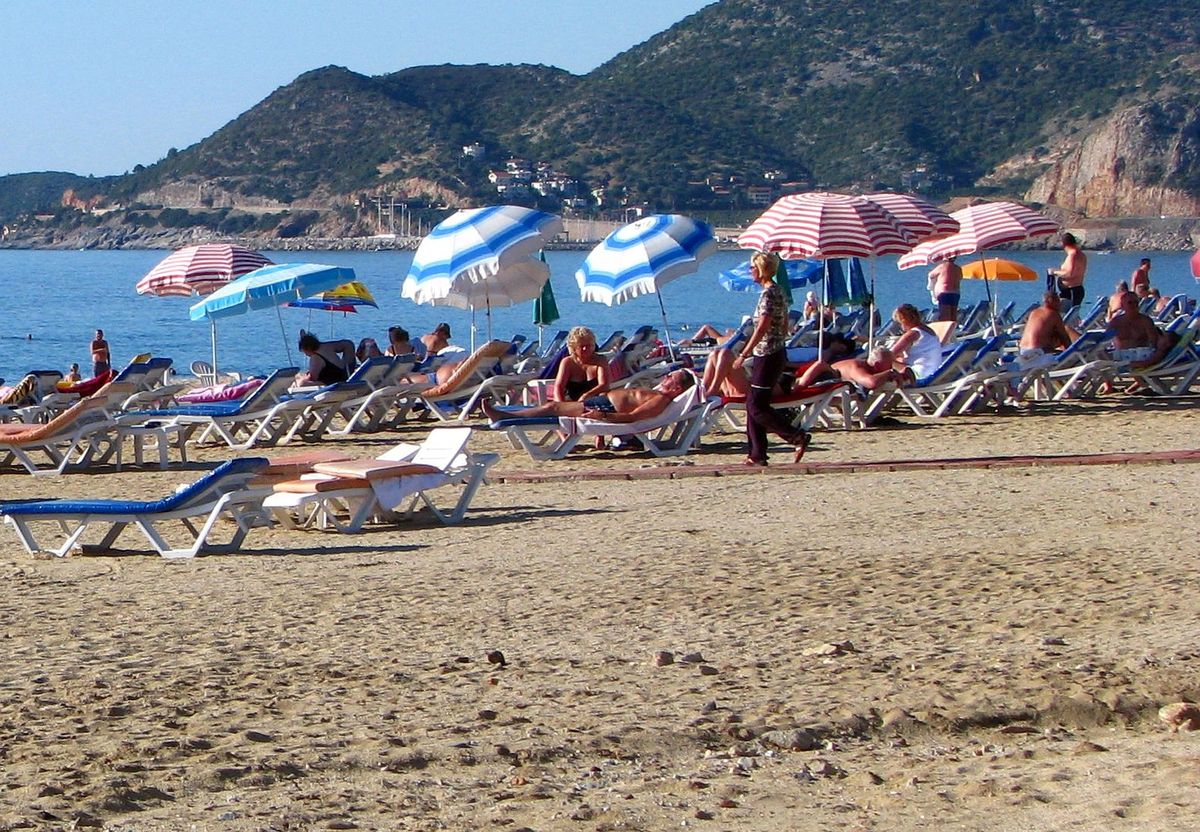 Faszystowska plaża koło Wenecji. Partyzanci oburzeni