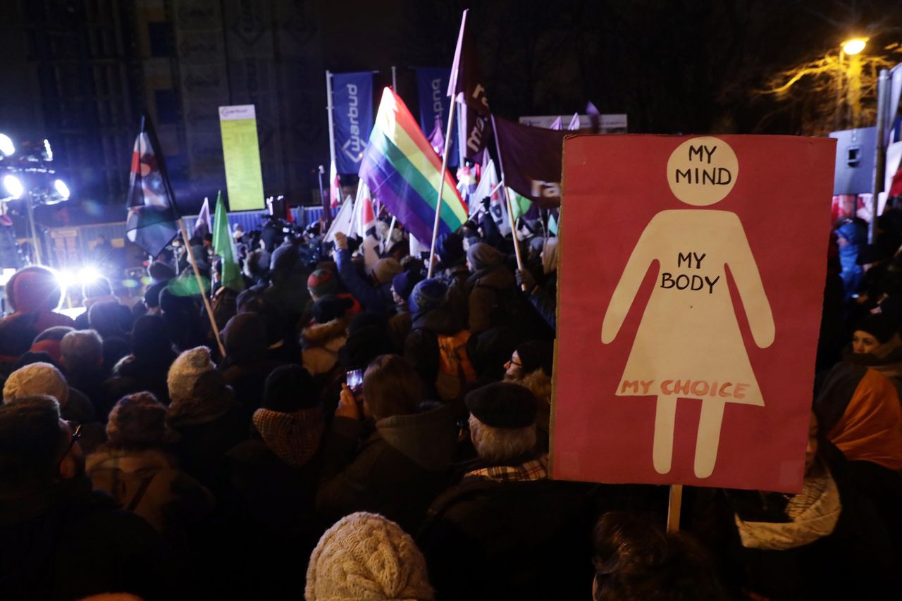 Aborcja. Politycy niezdecydowani, a Polacy?