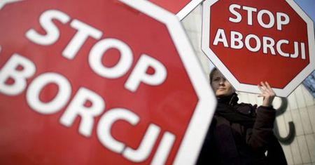 "Nie możemy mówić o żadnym kompromisie aborcyjnym". Prawnik wyjaśnia