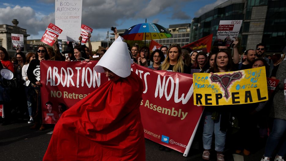 Demonstracja za złagodzeniem przepisów aborcyjnych w Dublinie