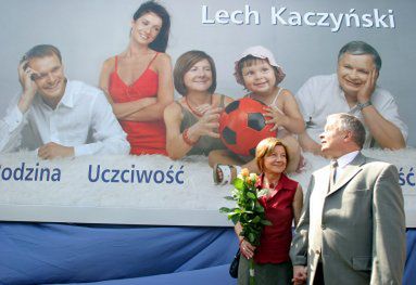 Kaczyński na billboardzie z rodziną
