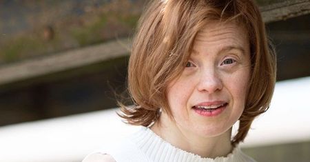 Sarah ma zespół Downa. Jako pierwsza dostała honorowy tytuł naukowy