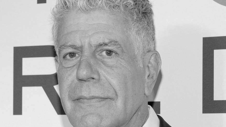 Bourdain przybliżał widzom kuchnię z całego świata 