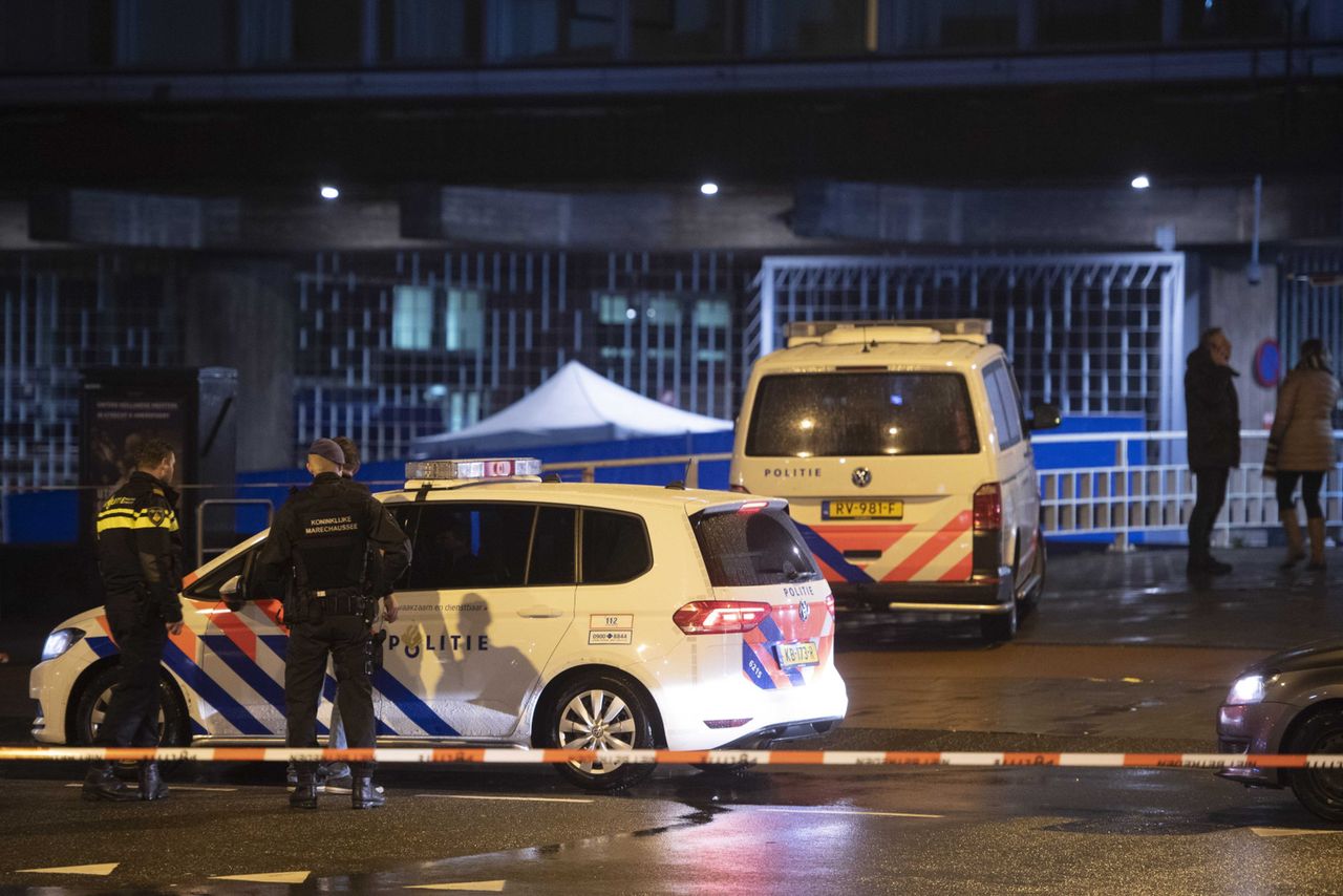 Amsterdam: strzelanina przed bankiem. Jedna osoba nie żyje, jedna jest ranna