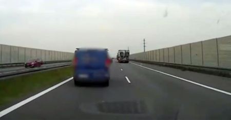 Kierowca, który blokował karetkę, jest spoza Małopolski. "Chce współpracować"
