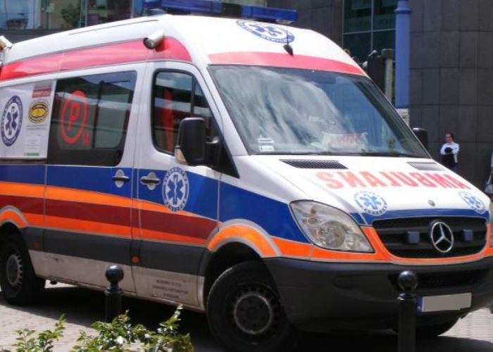 Na miejsce skierowano ekipy dwóch karetek pogotowia ratunkowego