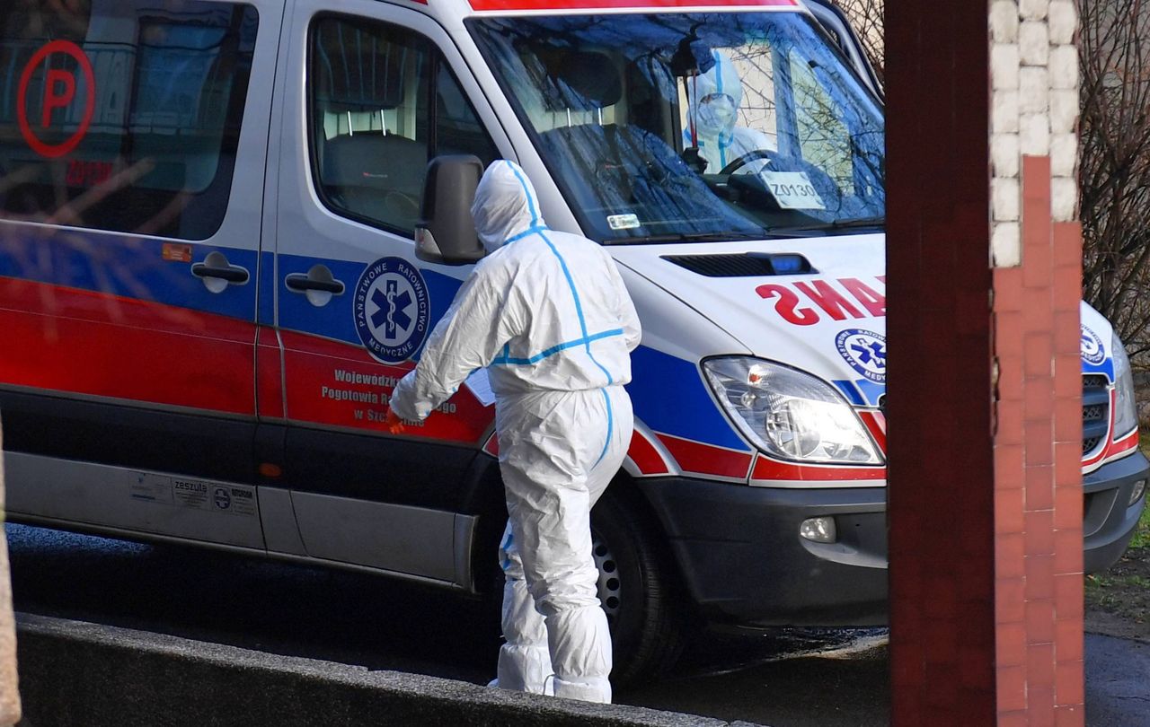 Koronawirus w Bełchatowie? Zgłosiła policji, że ma objawy. Teraz stanie przed sądem 