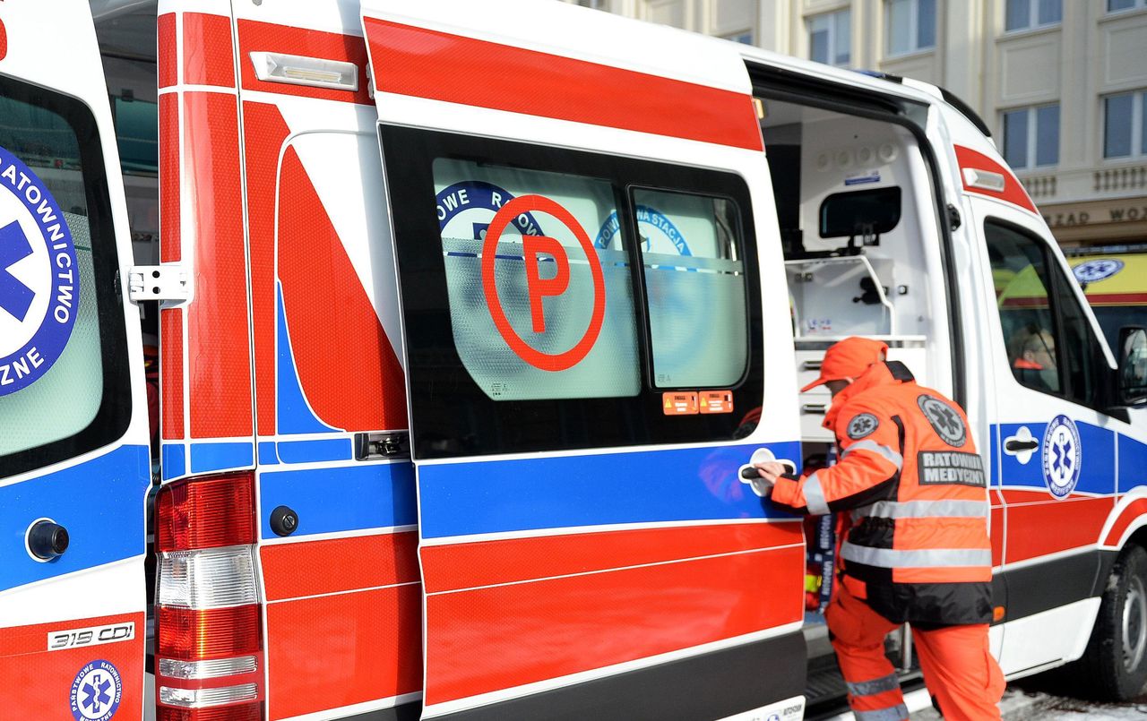 Olsztyn. Student wypadł z okna. Jest w ciężkim stanie