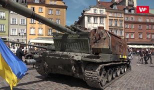 Zniszczony rosyjski sprzęt na placu Zamkowym. "Armia rosyjska może przybyć do Europy tylko jako eksponat"