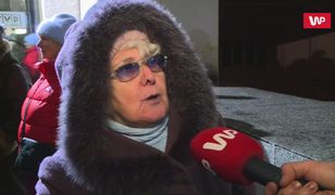 Protest przed TVP. "Nie wiem czy to prawda, ale na pasku widziałam"