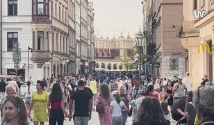 Tłumy to mało powiedziane. Rzeka ludzi na ulicach Krakowa