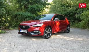 Nowy Seat Leon z bliska. Hiszpański kompakt stawia na multimedia