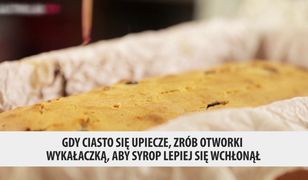 Lekkie ciasto jogurtowe. Osłodzi letnie popołudnie