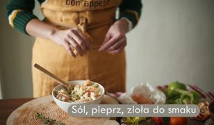 Noworoczna sałatka z krewetkami. Zaskakujące połączenie smaków